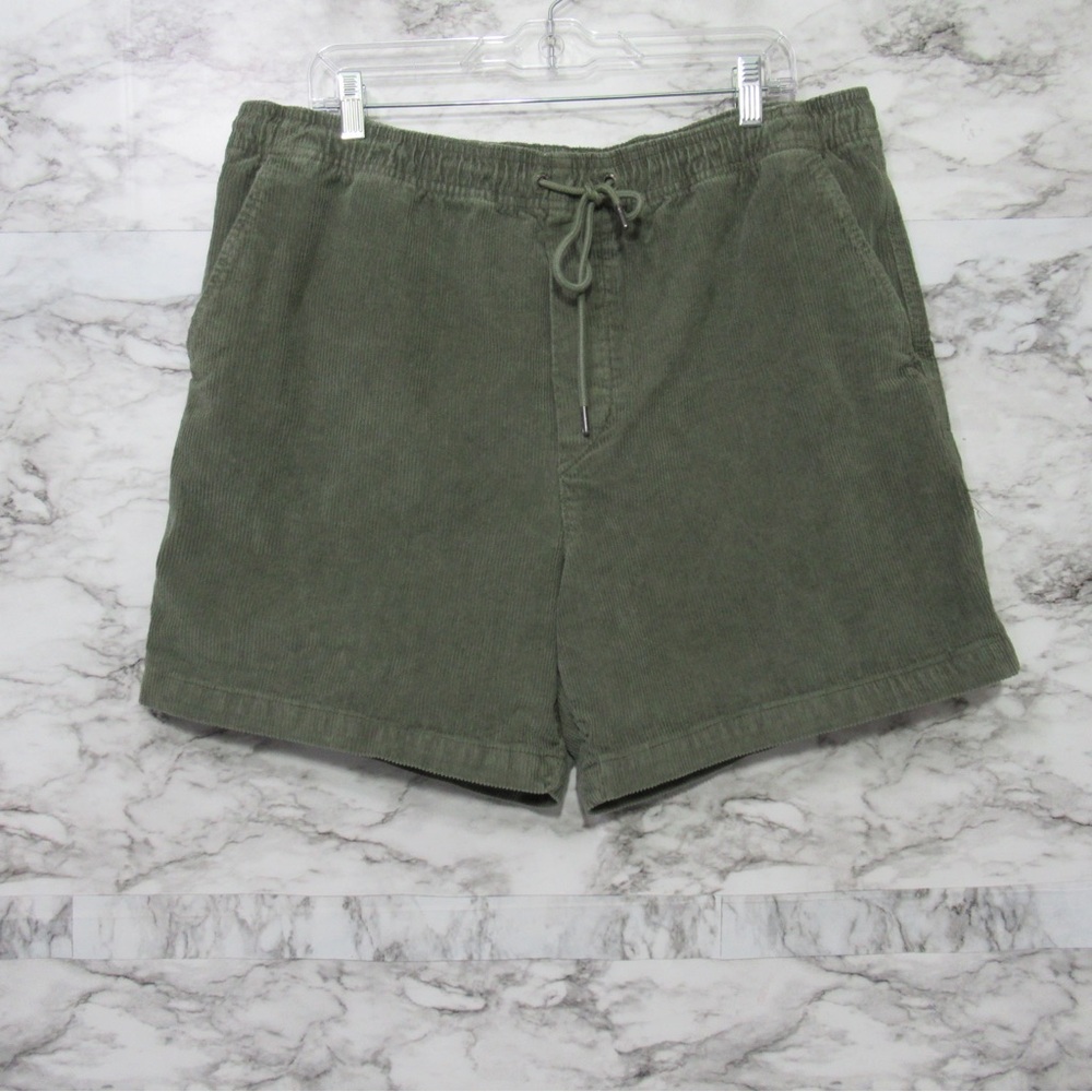 American Eagle Outfitters Men’s Sage Green Corduroy Shorts Size XL